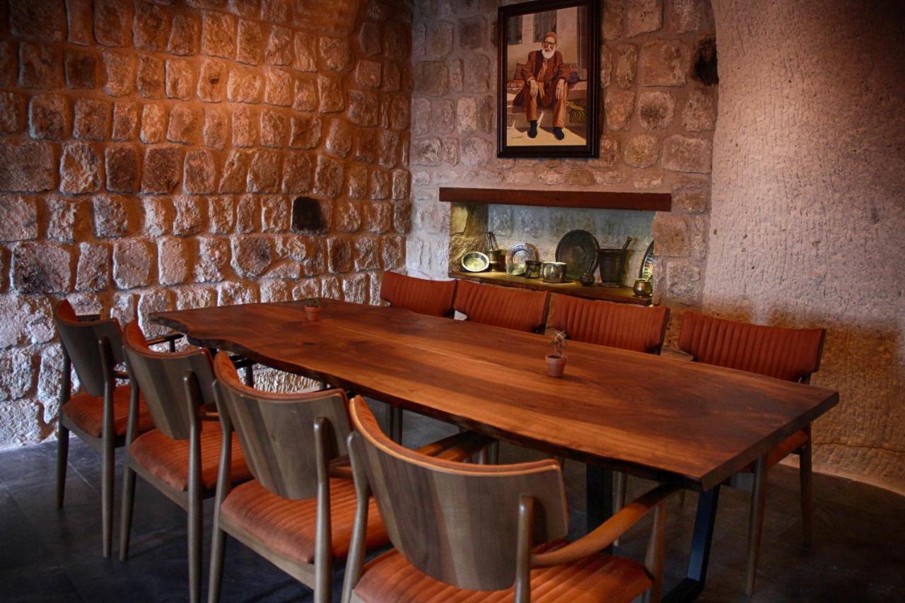 1811 Cave Hotel Nevşehir Ngoại thất bức ảnh
